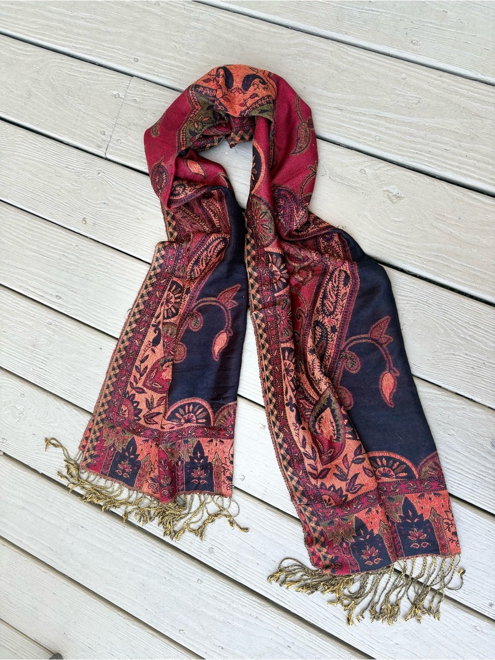 NWOT PASHMINA Red & Black Silk/Pashmina Blend Paisley Wrap Scarf, Size: 72” x 26